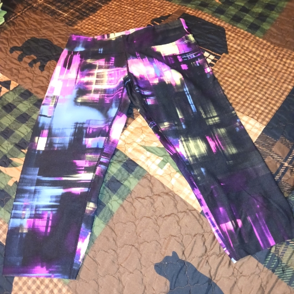 Calvin Klein Performance Colorful Cropped Leggings with Ruching